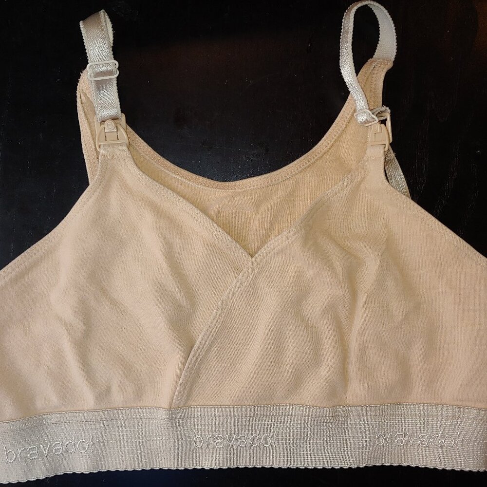 Bravado Designs nursing bra size medium